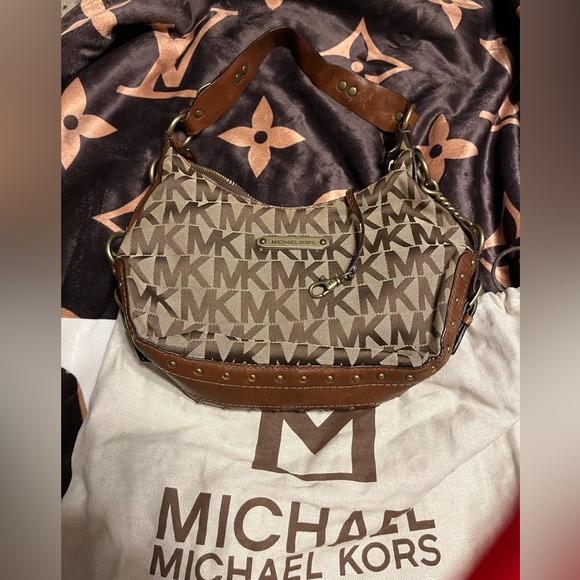 Michael Kors EUC Vintage Monogram Canvas and Leather Hobo Shoulder Bag - Picture 1 of 14